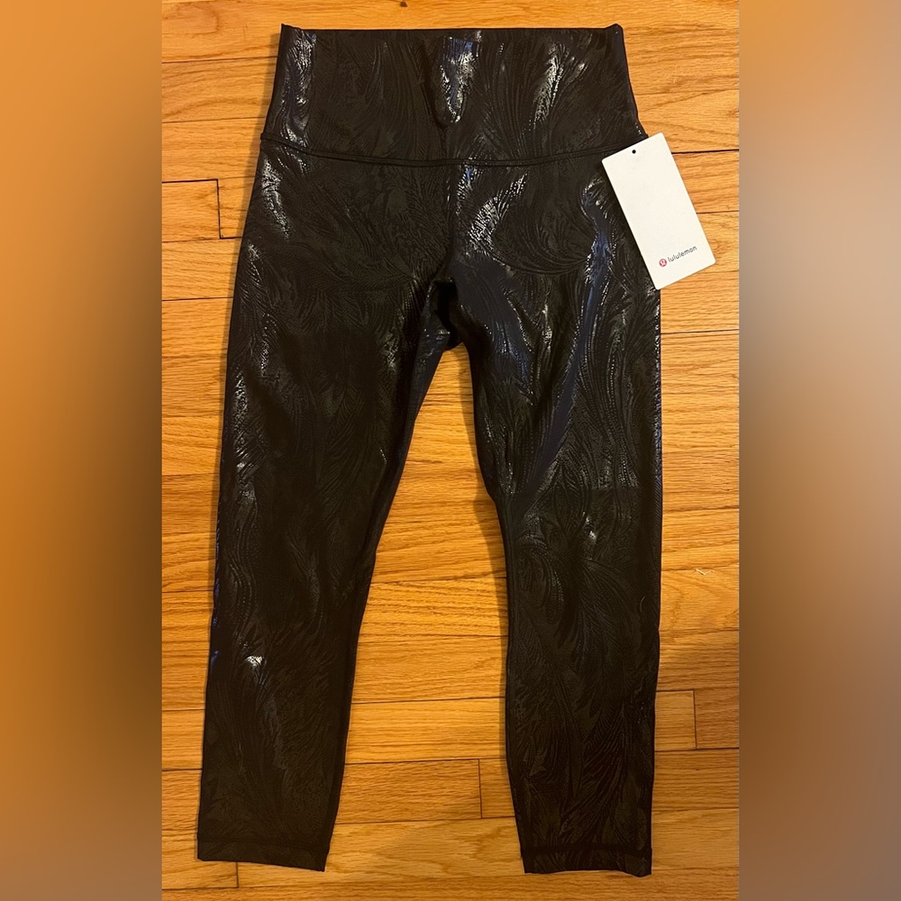 Lululemon *Special Edition* Wunder Under HR Crop "23 *Shine